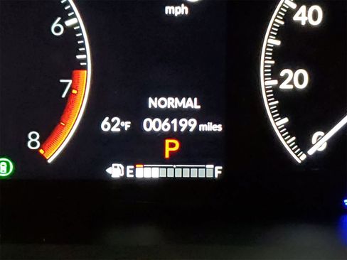 Certified 2025 Honda HR-V Sport image 14