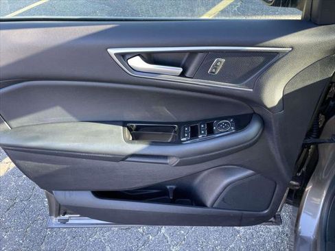 Used 2019 Ford Edge SEL w/ Equipment Group 201A image 16