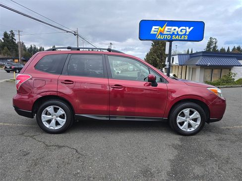 Used 2015 Subaru Forester 2.5i Premium image 2