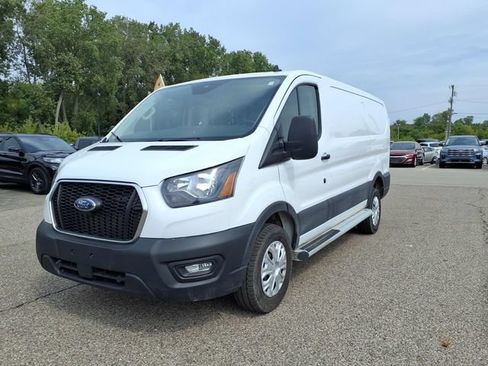 Certified 2025 Ford Transit 250 Low Roof w/ Exterior Upgrade Package RWD image 3