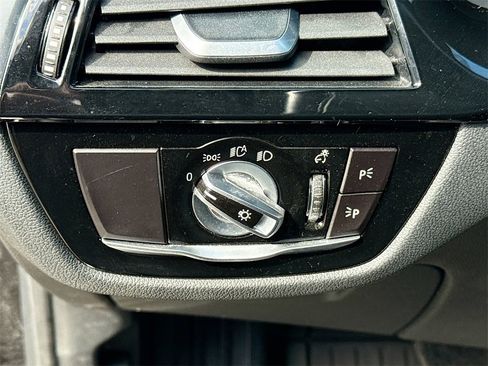 Used 2020 BMW 530i image 11