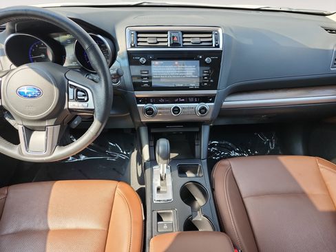 Used 2017 Subaru Outback 3.6R Touring w/ Popular Package #5A AWD/4WD image 12