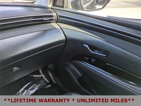 Used 2024 Hyundai Tucson Limited image 19
