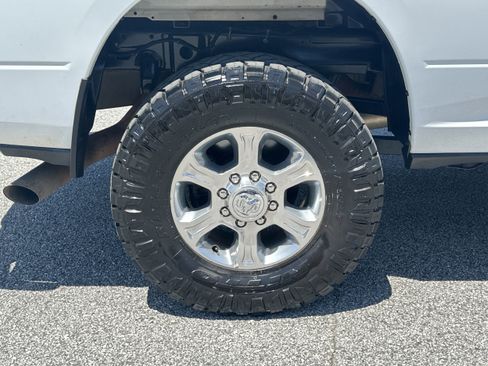 Used 2023 RAM 2500 Big Horn w/ Level 1 Equipment Group AWD/4WD image 17