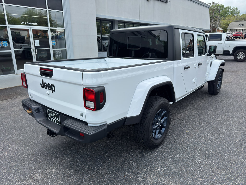 New 2026 Jeep Gladiator Sport AWD/4WD image 8