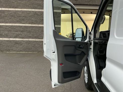 New 2026 Ford Transit 250 148 Medium Roof RWD image 13