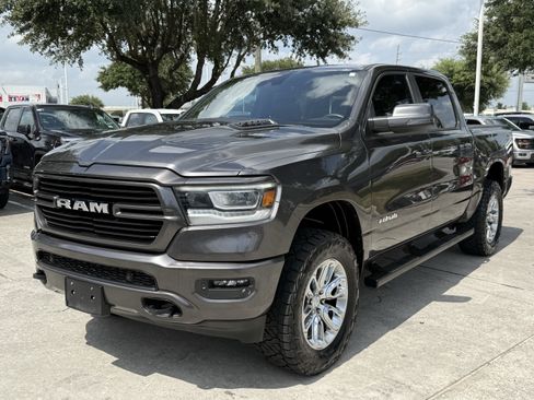 Used 2023 RAM 1500 Laramie AWD/4WD image 9