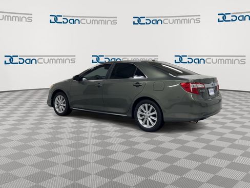 Used 2012 Toyota Camry XLE FWD image 6