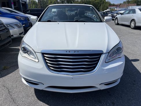 Used 2012 Chrysler 200 Touring FWD image 2