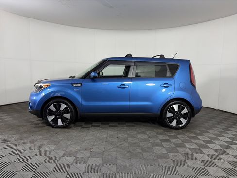 Used 2017 Kia Soul + w/ Designer's Package image 11