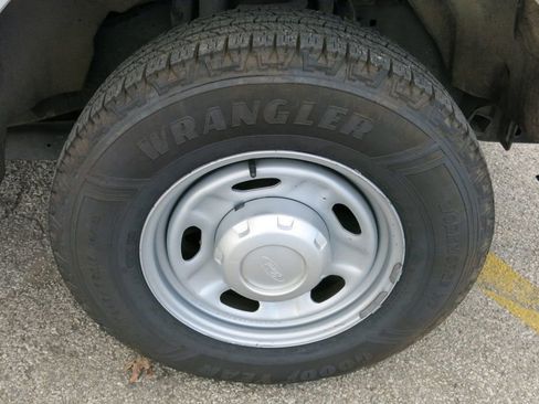 Used 2021 Ford F350 XL w/ Camper Package image 35