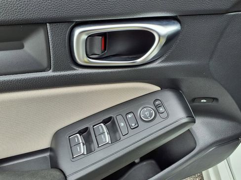 Used 2022 Honda Civic LX image 17