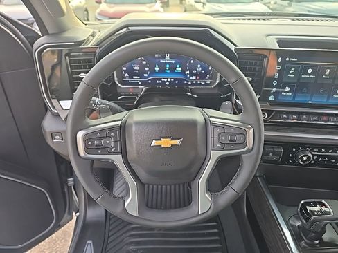 Used 2025 Chevrolet Silverado 1500 LTZ w/ LTZ Convenience Package II AWD/4WD image 22