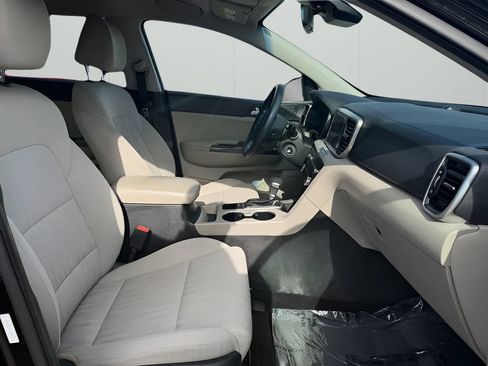 Used 2020 Kia Sportage LX FWD image 17