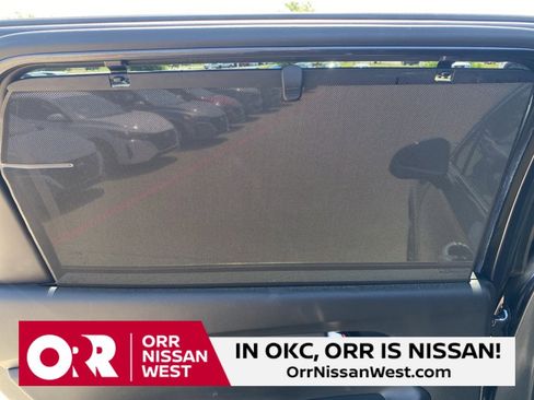 Used 2021 Hyundai Santa Fe SEL w/ Convenience Package image 16