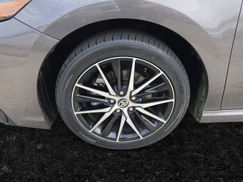 Used 2024 Toyota Camry SE w/ Convenience Package FWD image 28