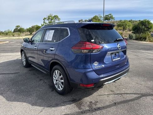 Used 2020 Nissan Rogue SV image 7