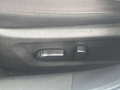 Used 2025 Nissan Altima 2.5 SV FWD image 18