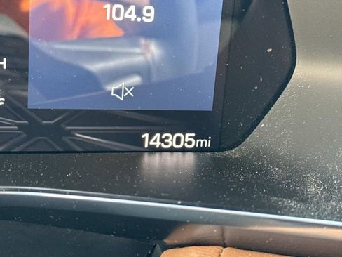 Used 2024 GMC Canyon AT4 w/ AT4 Premium Package image 27