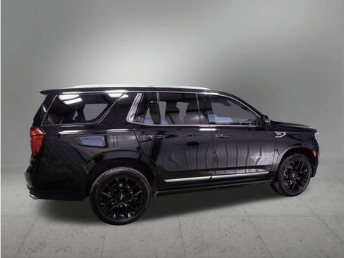Used 2023 GMC Yukon Denali image 9