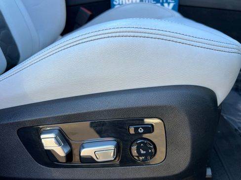 Used 2022 BMW X6 M image 61