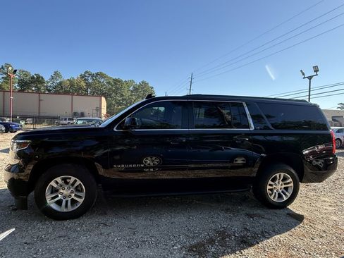 Used 2019 Chevrolet Suburban LT image 8