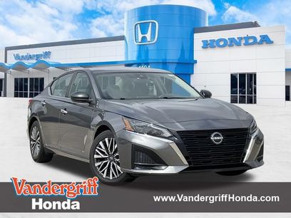Used 2025 Nissan Altima 2.5 SV