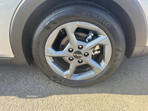 Used 2025 Kia K4 FWD image 30