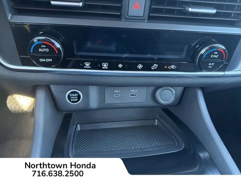 Used 2023 Nissan Rogue SV image 20