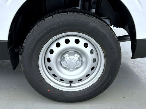 New 2025 Ford Maverick XL w/ Equipment Group 102A image 22