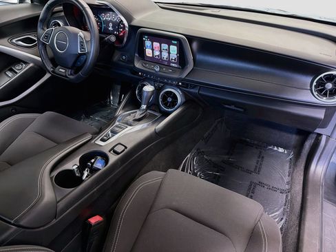 Used 2018 Chevrolet Camaro SS RWD image 11