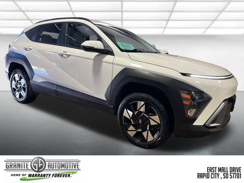 Used 2025 Hyundai Kona SEL AWD/4WD image 8