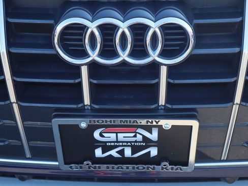 Used 2024 Audi Q5 2.0T Premium image 34