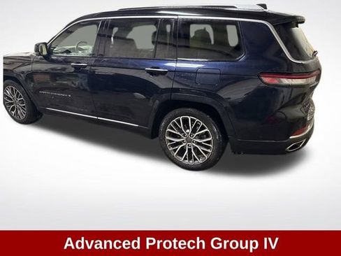 Used 2023 Jeep Grand Cherokee L Summit image 3