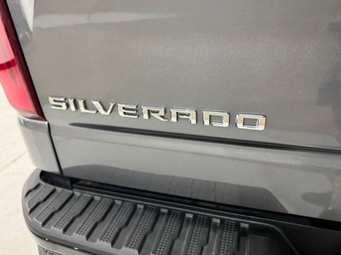 Used 2019 Chevrolet Silverado 1500 LT Trail Boss w/ Convenience Package AWD/4WD image 34