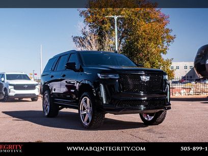 Used 2024 Cadillac Escalade V w/ LPO, ONYX Package