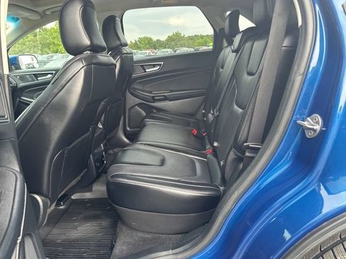 Used 2022 Ford Edge Titanium AWD/4WD image 35