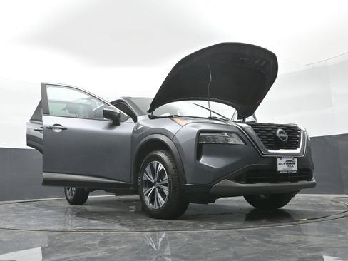 Used 2023 Nissan Rogue SV image 49