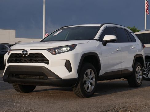 Used 2019 Toyota RAV4 LE w/ All Weather Liner Package AWD/4WD image 6