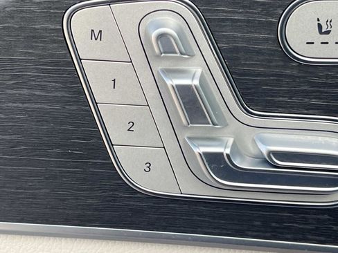 Used 2025 Mercedes-Benz GLE 350 4MATIC image 19