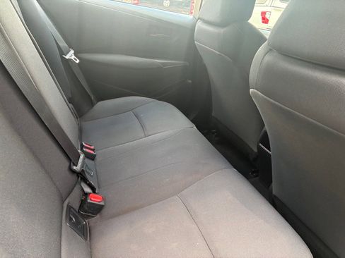 Used 2022 Toyota Corolla LE image 18