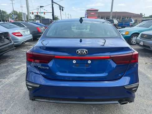Used 2020 Kia Forte LXS FWD image 5