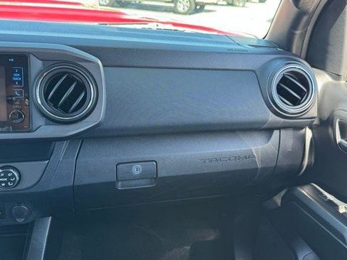 Used 2019 Toyota Tacoma TRD Sport w/ Technology Package RWD image 21