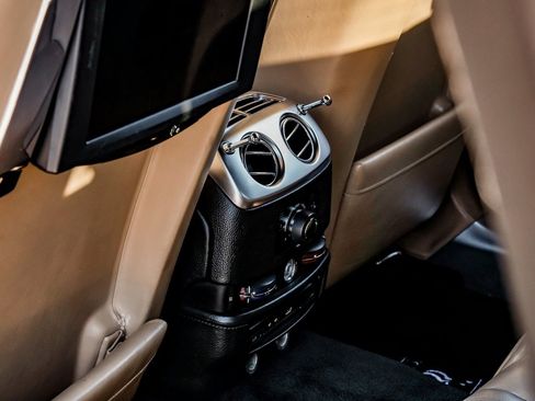 Used 2015 Rolls-Royce Ghost RWD image 46