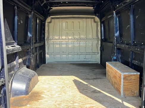 Used 2014 RAM ProMaster 2500 w/ Interior Convenience Group FWD image 12