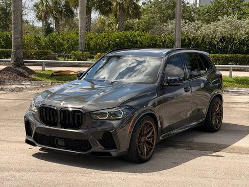Used 2022 BMW X5 M w/ Competition Package 2 AWD/4WD image 2