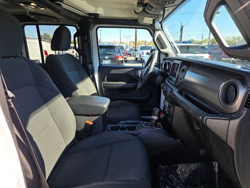 Used 2023 Jeep Wrangler Unlimited AWD/4WD image 10