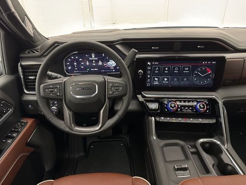 New 2026 GMC Sierra 2500 Denali Ultimate AWD/4WD image 15