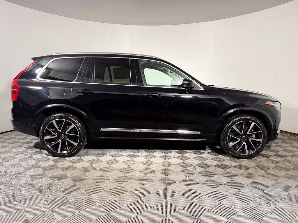 Used 2023 Volvo XC90 B6 Plus w/ Protection Package Premier AWD/4WD image 8