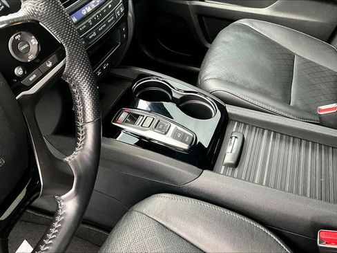 Used 2023 Honda Passport Elite image 18